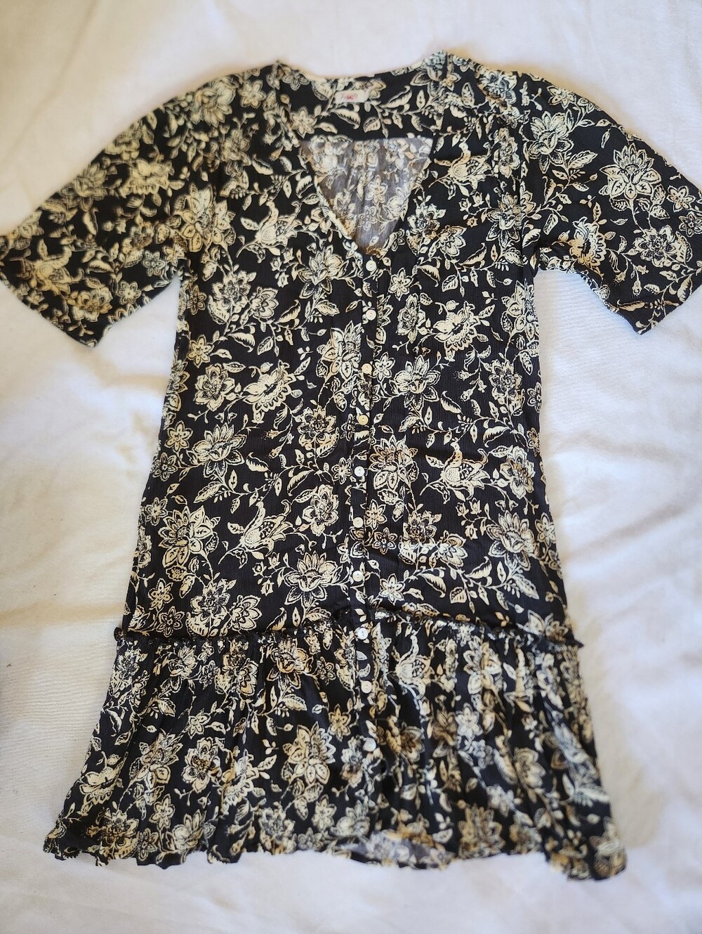 Faherty Black Ivory Floral Button Front Mini Dress Size M Boho Ruffle Hem